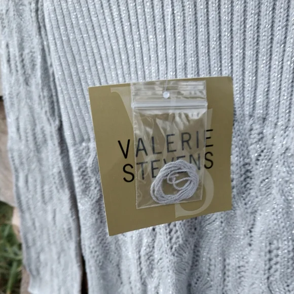 SOLD !! 🆕💥 Designer Valerie Stevens Silver MTLC Sweater NWT Medium - Picture 3 of 12